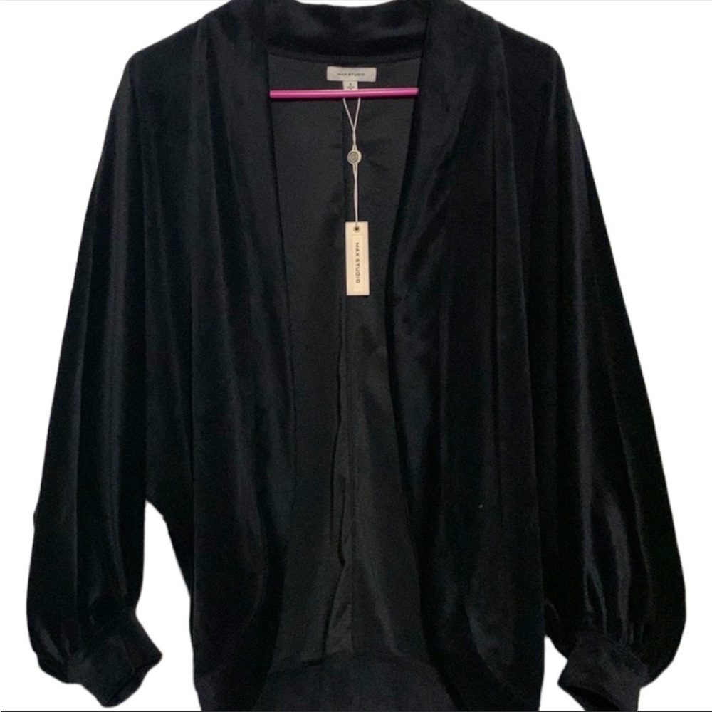 Max Studio black suede sweater throw never worn size small